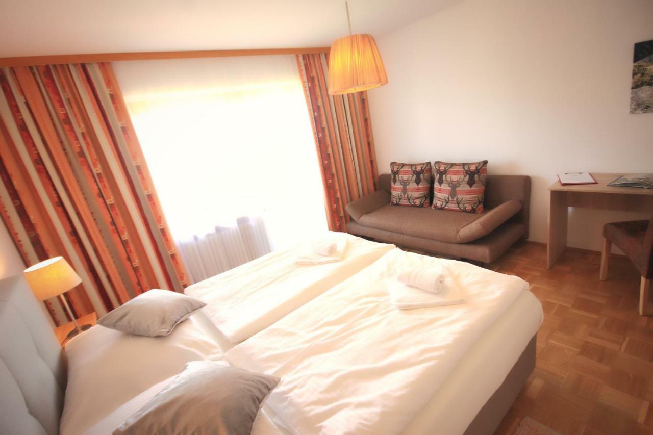 Hotel Pension Eichenhof リート・イム・ツィラータール エクステリア 写真